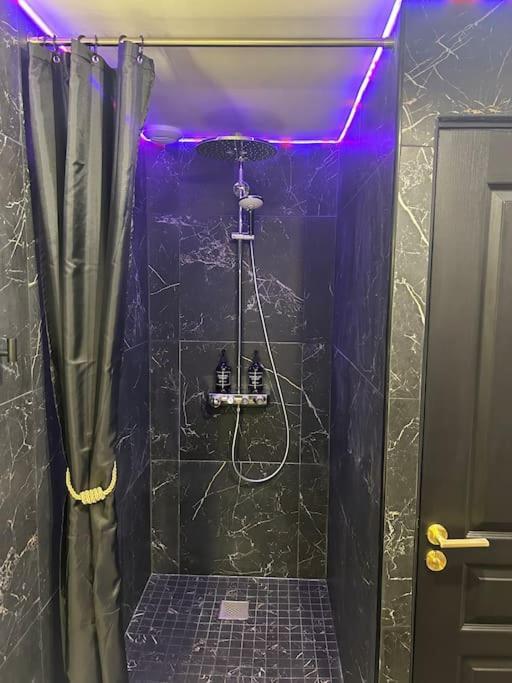 L'Etreinte, Gite De Charme Avec Jacuzzi Interieur Et Sauna Guéméné-sur-Scorff エクステリア 写真